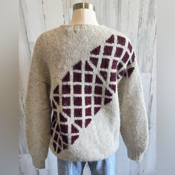 Vintage Hand-Knit Wool Mohair Geometric Burgundy natural fibers large - Picture 7 of 8
